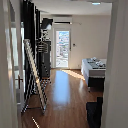 Vanaris Appartments *